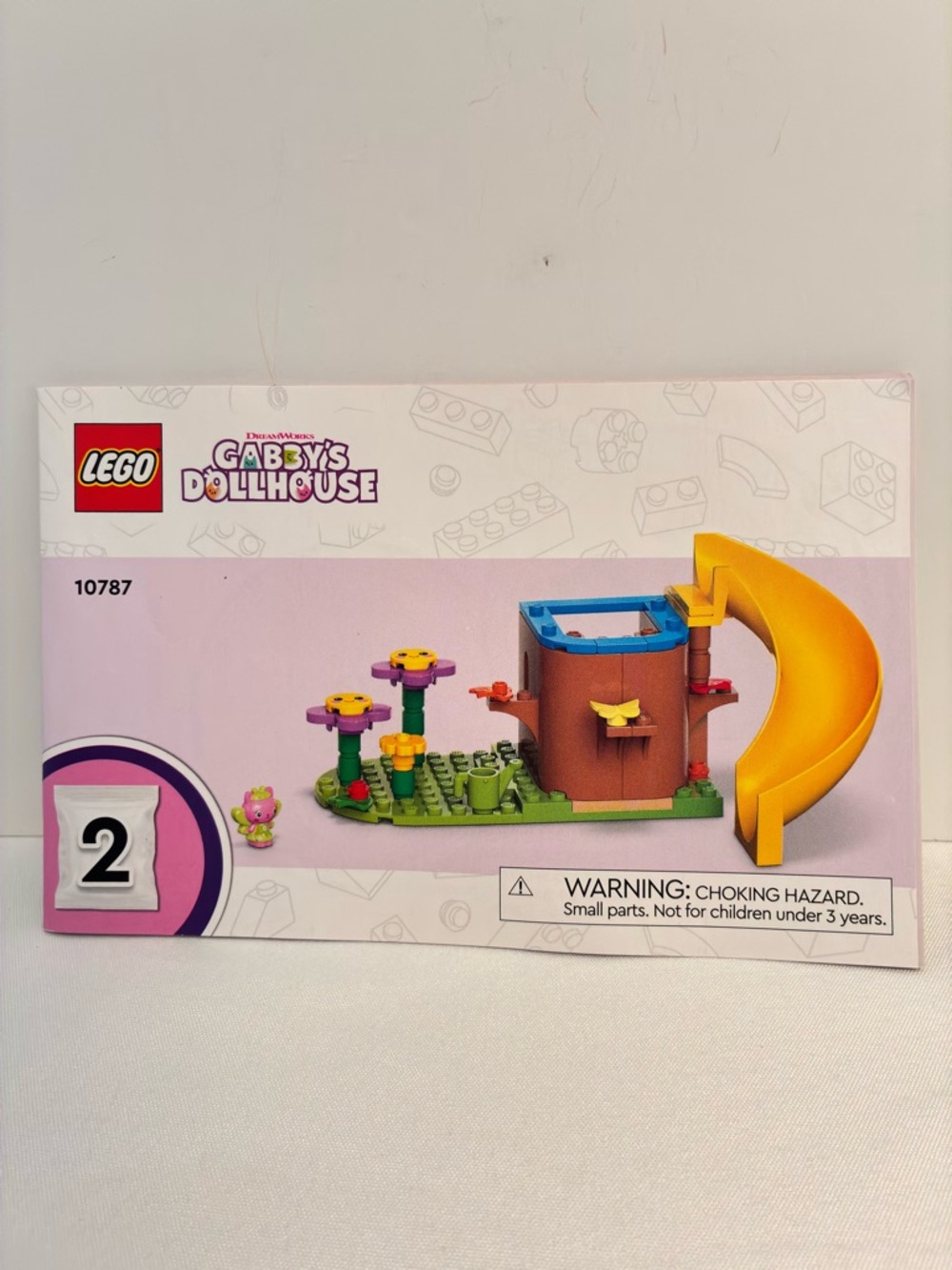 Lego Gabby's Dollhouse Kitty Fairy's Garden Party #10787 Retired - Picture 10 of 11